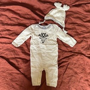 TAHARI Baby onesie jumpsuit set overall